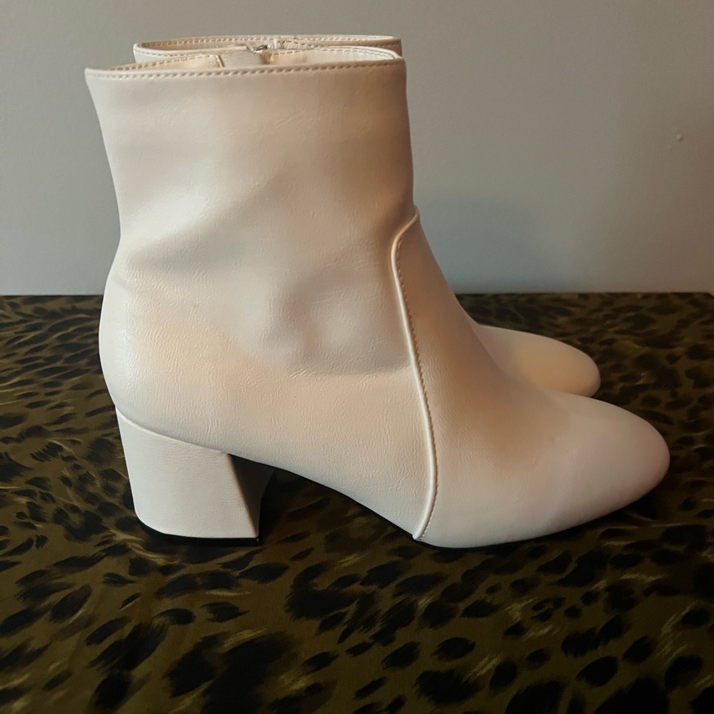 White Boots by Rouge. NWOT